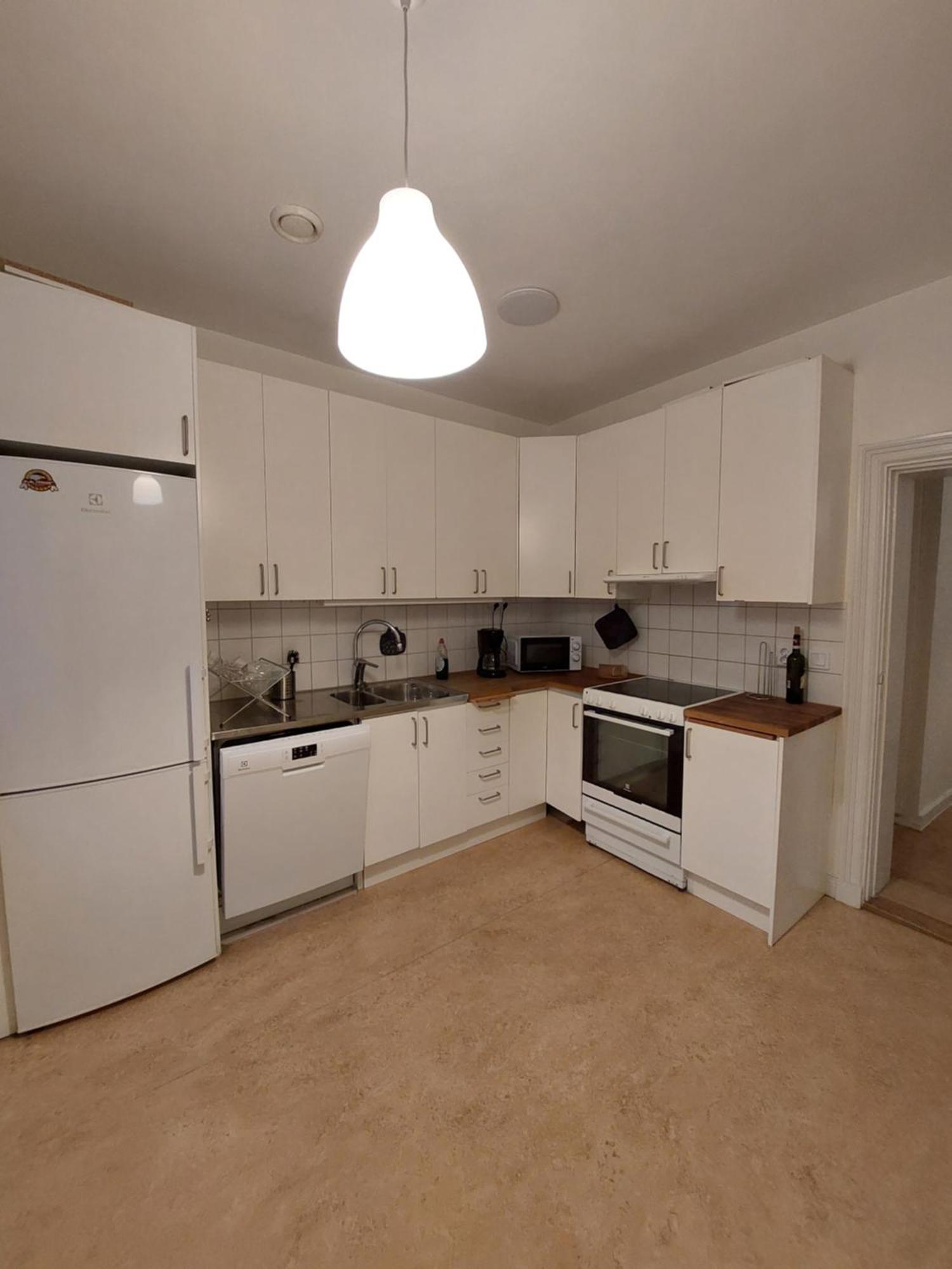 Home Inn Mrt19 Стокгольм Экстерьер фото